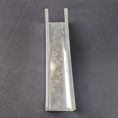 Guter Preis Einfache Installation Innenarchitektur Leichtstahl Keil Wand In 50mm X 35mm X 0,6mm Dicke Online