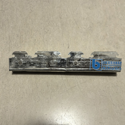 Bon prix Profil en forme de C couvert en acier léger, non combustible et durable, pour la construction en ligne