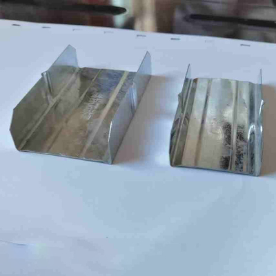 کیفیت سخت افزار لوازم جانبی فلز سبک پیچ آسان در نصب با طراحی هندسی کارخانه